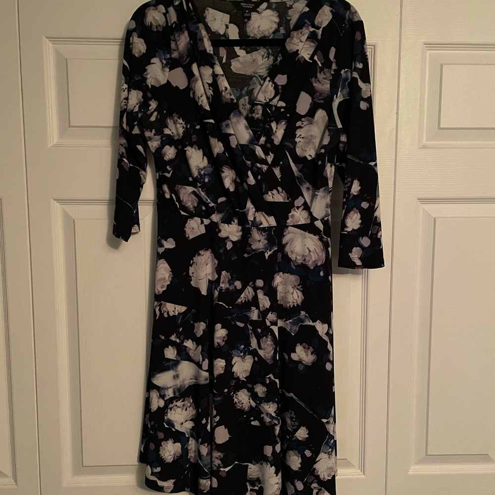 Simply Vera Vera Wang knee length dress